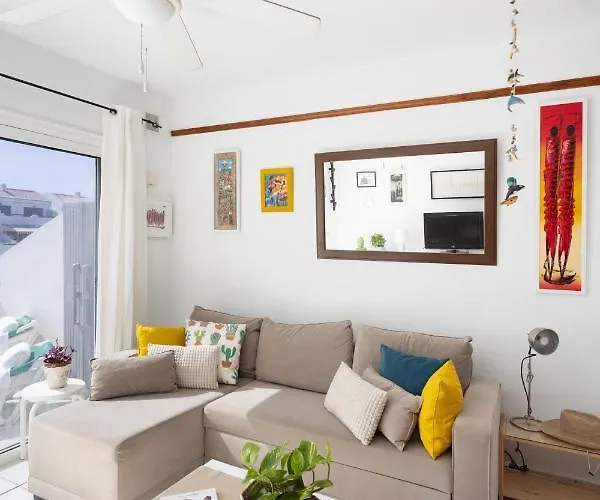 Home2book Cosy Pool & Terrace,