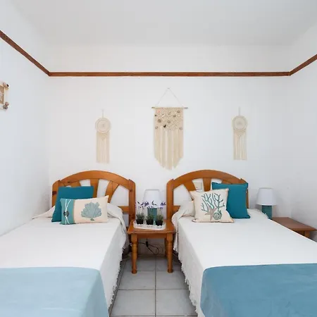 Home2book Cosy Pool & Terrace, *