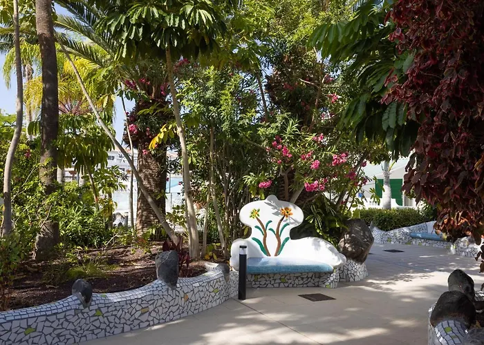 Home2book Cosy Pool & Terrace, Apartman